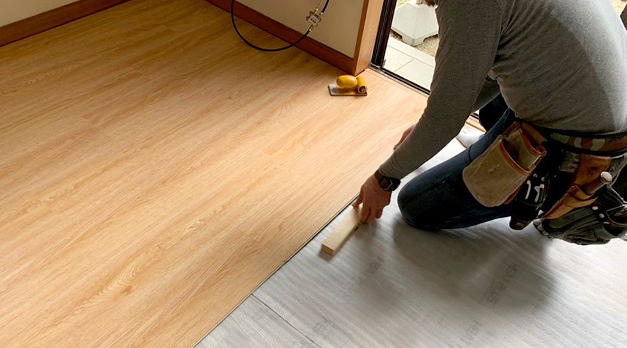 フローリングの常識を変える、カンタン設置・床暖房対応の床材 - G-ROCK